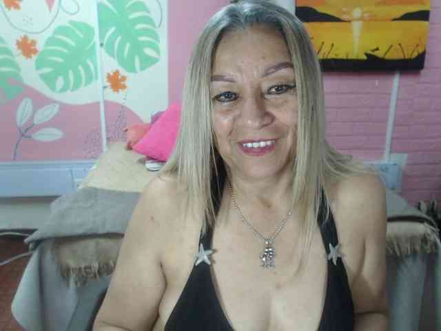 valeria-sexy valeria-sexy