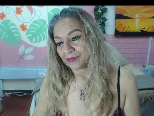 valeria-sexy webcam
