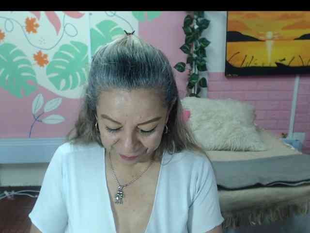 valeria-sexy webcam