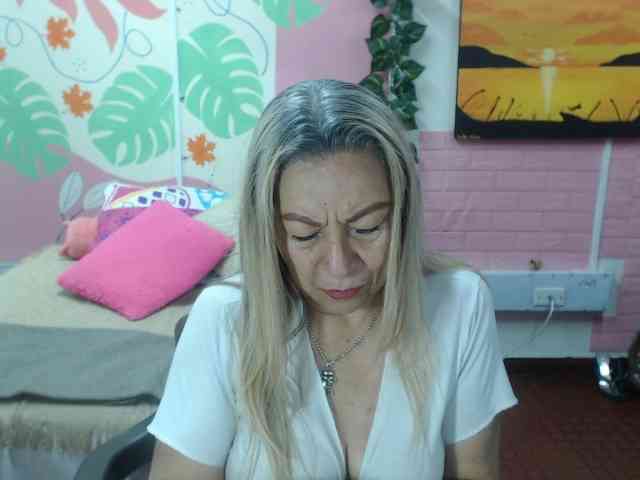 valeria-sexy webcam