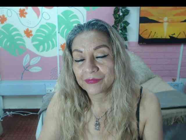 valeria-sexy webcam
