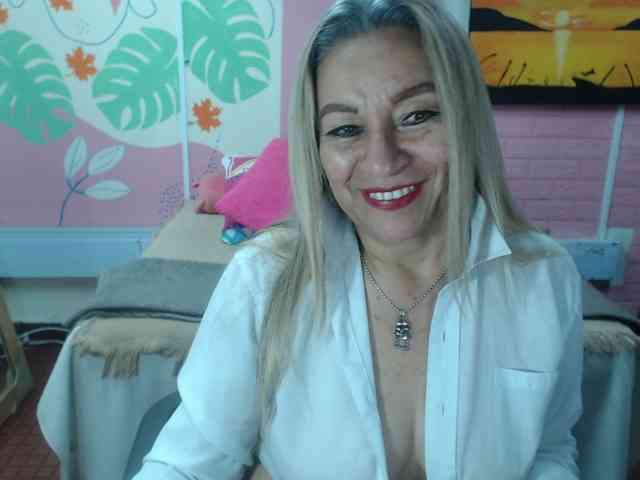 valeria-sexy webcam