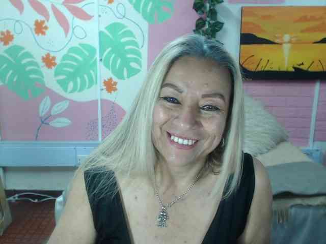 valeria-sexy webcam