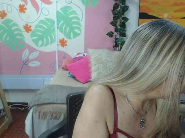 valeria-sexy webcam