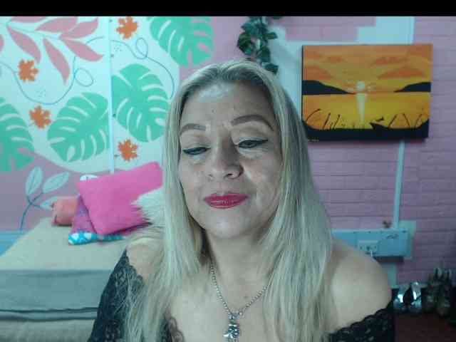 valeria-sexy webcam