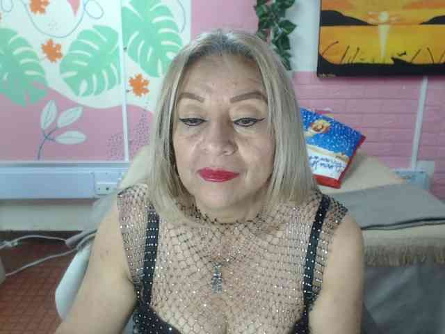 valeria-sexy valeria-sexy