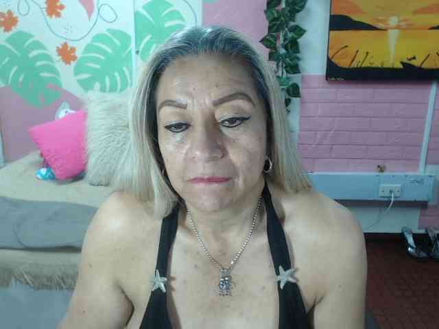 valeria-sexy webcam