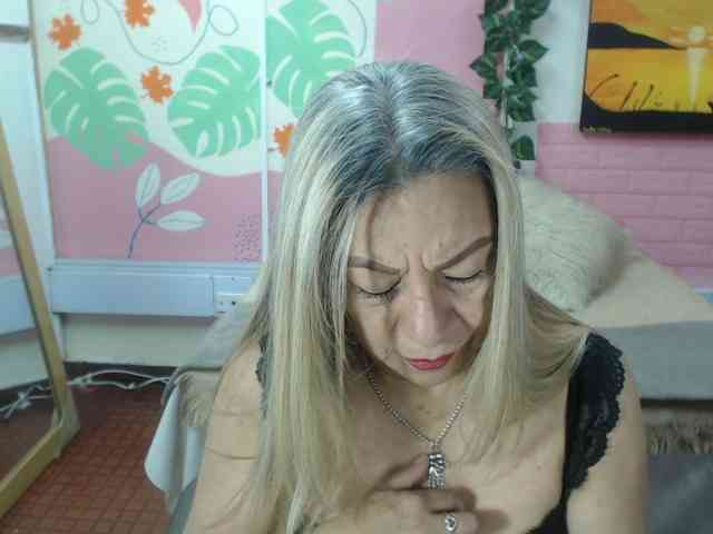 valeria-sexy webcam