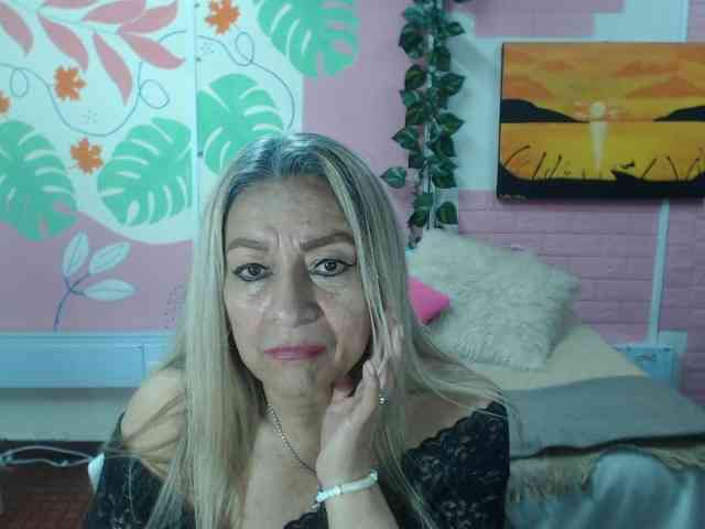 valeria-sexy webcam