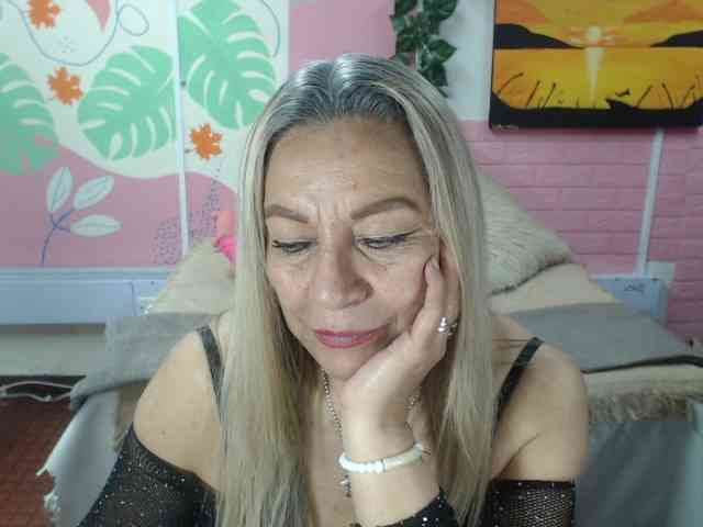 valeria-sexy webcam