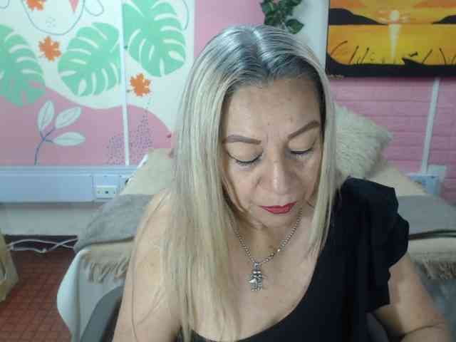 valeria-sexy webcam