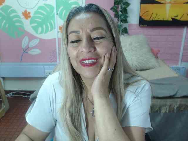 valeria-sexy webcam