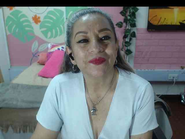 live strip chat Valeria-sexy