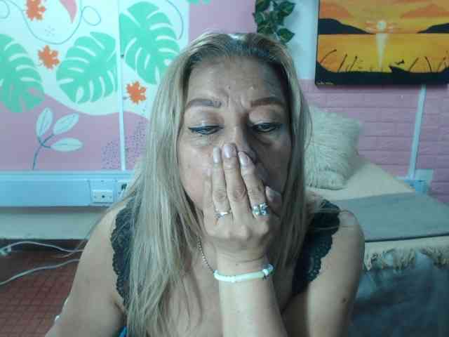 valeria-sexy Live Webcam on BongaCams