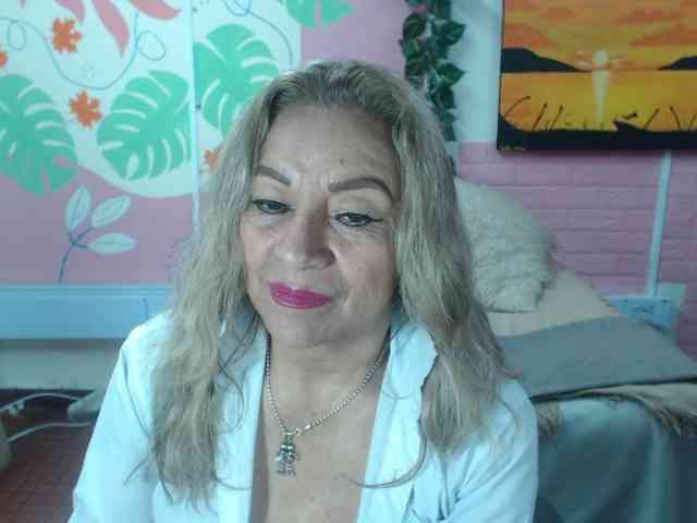 valeria-sexy valeria-sexy