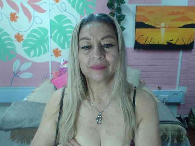 valeria-sexy webcam
