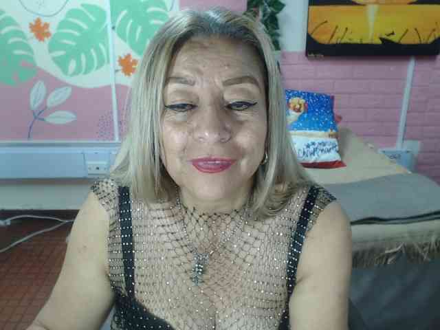 valeria-sexy valeria-sexy