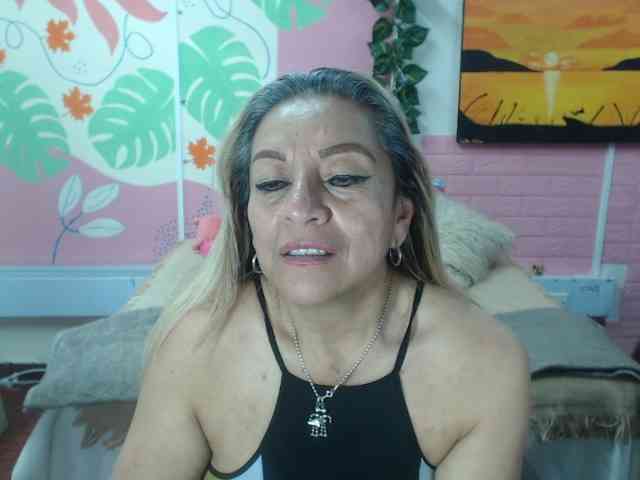 valeria-sexy webcam