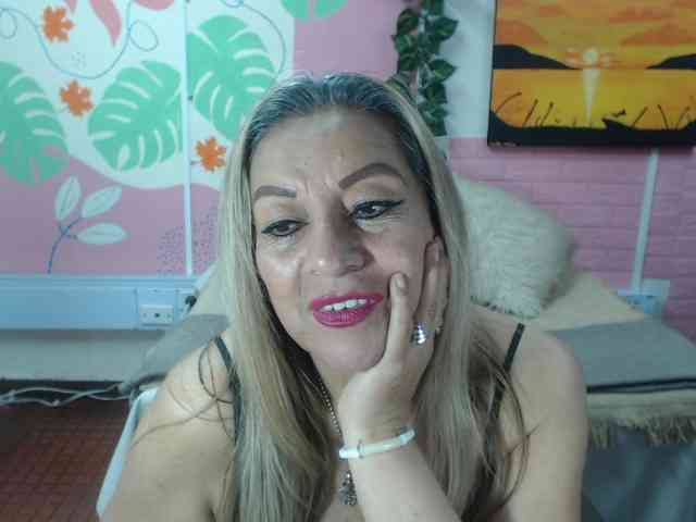 valeria-sexy Live Webcam on BongaCams