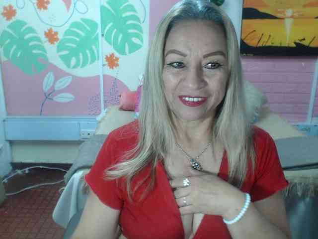 valeria-sexy valeria-sexy