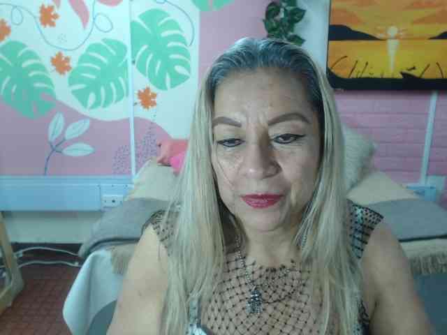 valeria-sexy valeria-sexy