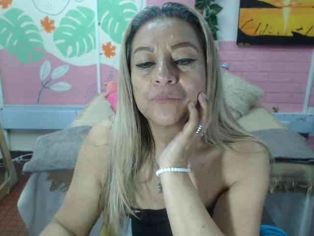 valeria-sexy