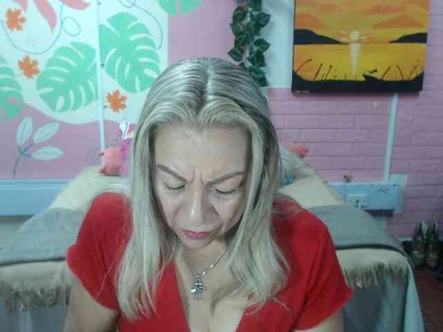 valeria-sexy valeria-sexy