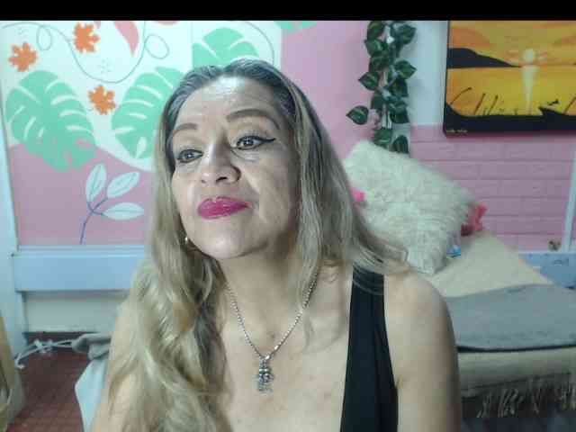 valeria-sexy webcam