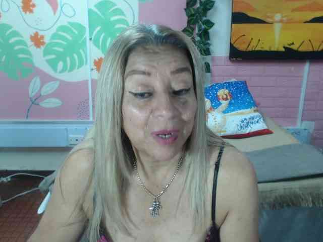 valeria-sexy valeria-sexy