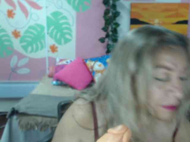 valeria-sexy valeria-sexy