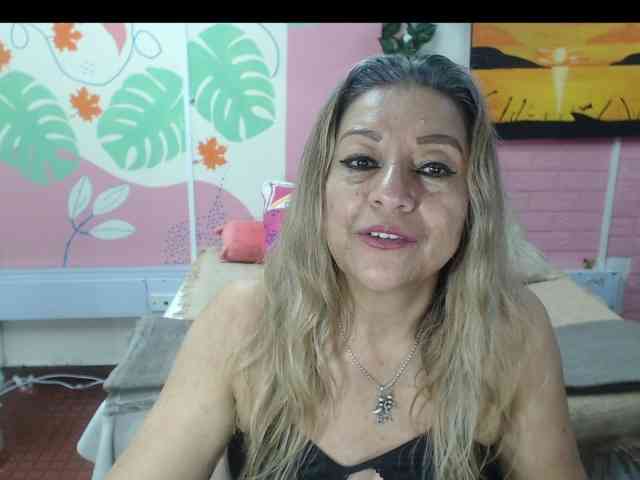 valeria-sexy