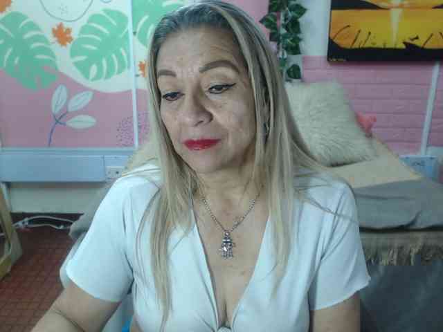 valeria-sexy webcam