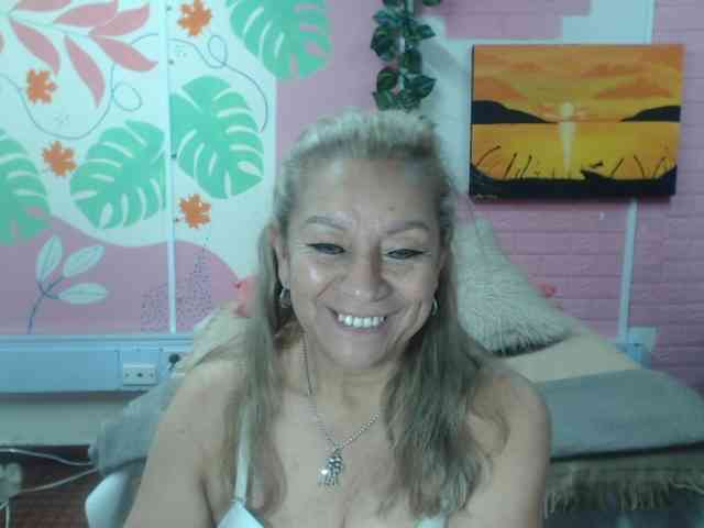 valeria-sexy Live Webcam on BongaCams