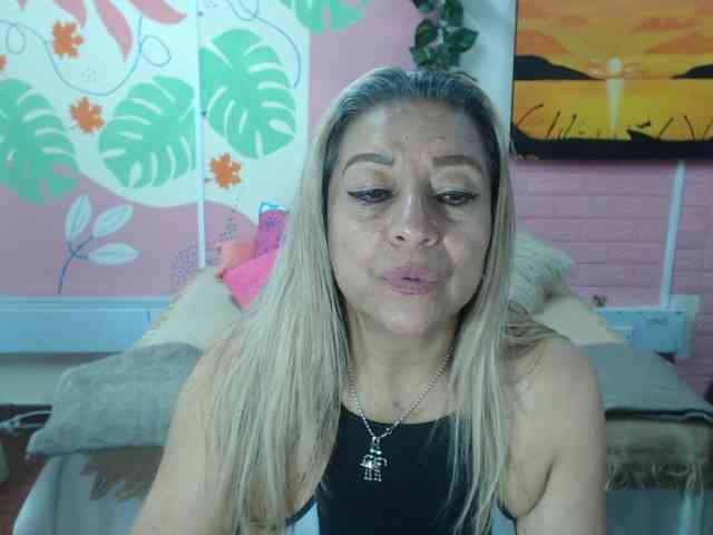 valeria-sexy webcam