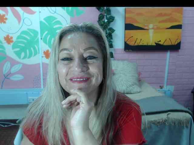 valeria-sexy Live Webcam on BongaCams