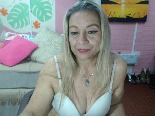 valeria-sexy webcam