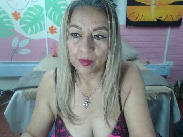 valeria-sexy valeria-sexy