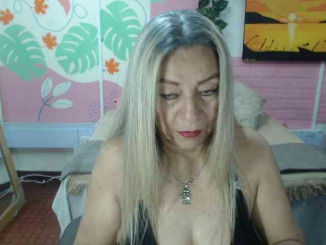 valeria-sexy webcam