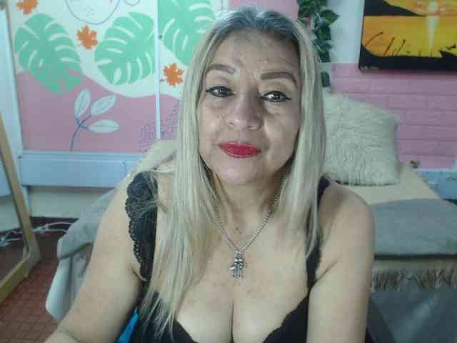 valeria-sexy webcam