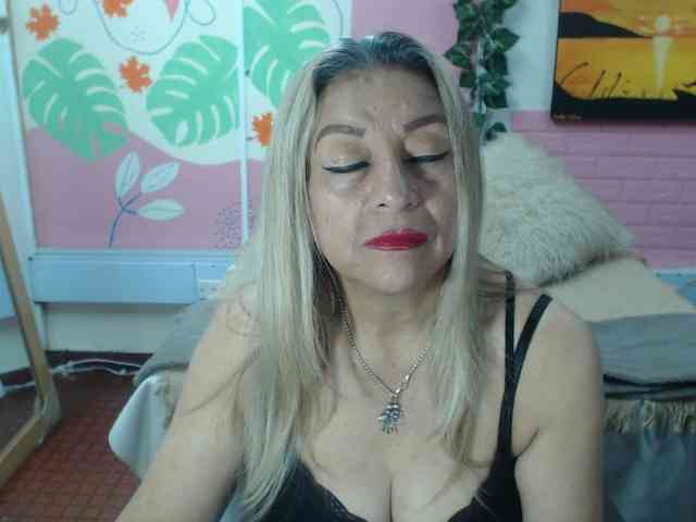 valeria-sexy