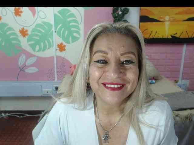 valeria-sexy Live Webcam on BongaCams