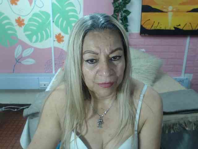 valeria-sexy webcam