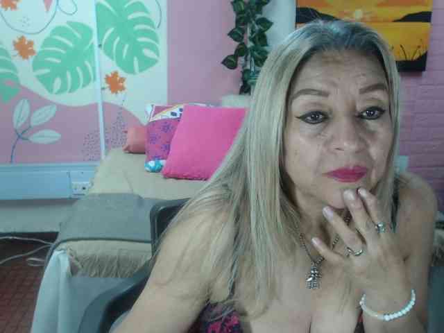 valeria-sexy webcam