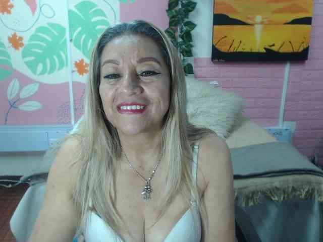 valeria-sexy webcam