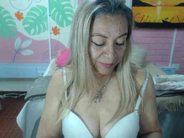valeria-sexy webcam