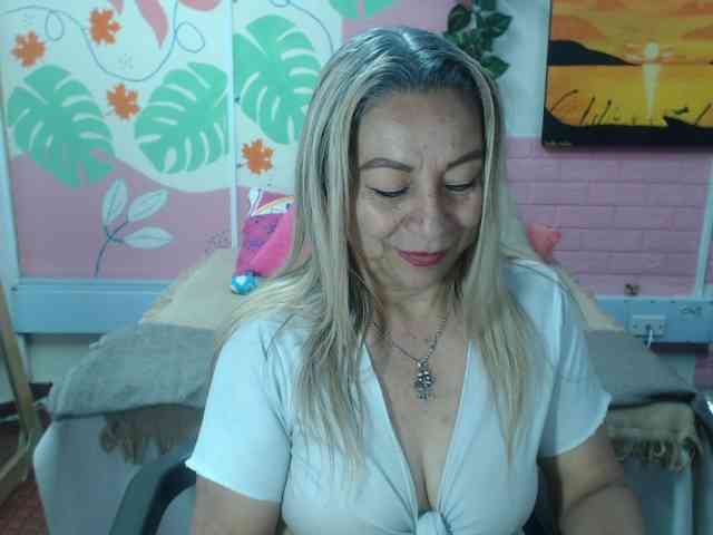 valeria-sexy webcam