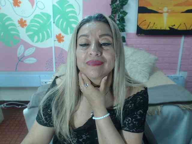 valeria-sexy