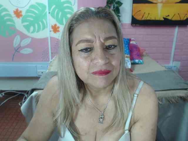 valeria-sexy Live Webcam on BongaCams