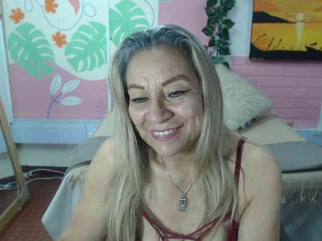 valeria-sexy valeria-sexy