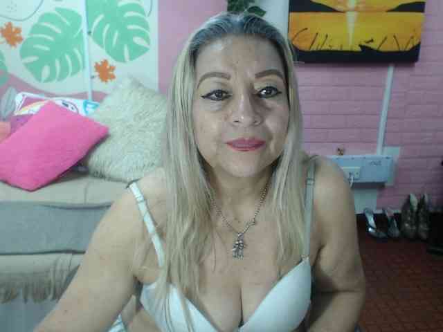 valeria-sexy webcam